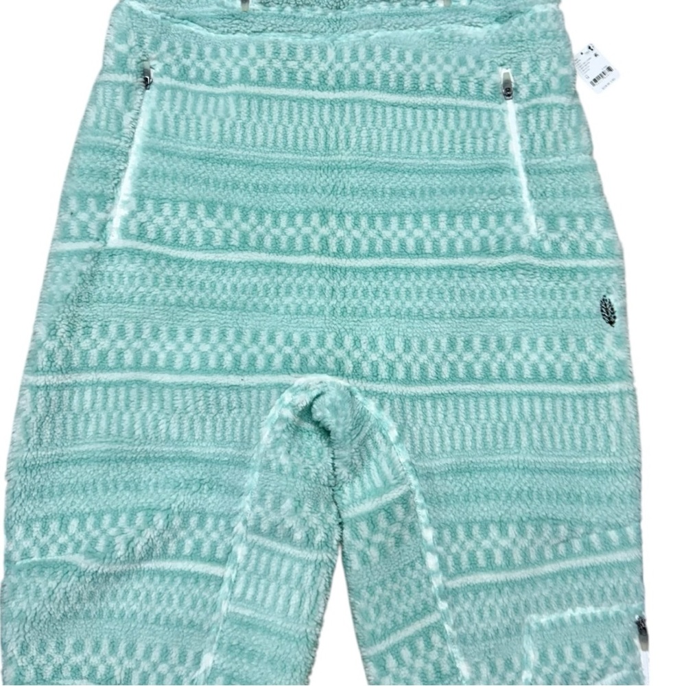Free People Movement Hit the Slopes Salopette Size M NWT  Mint Geo Snow Bib - Picture 10 of 17
